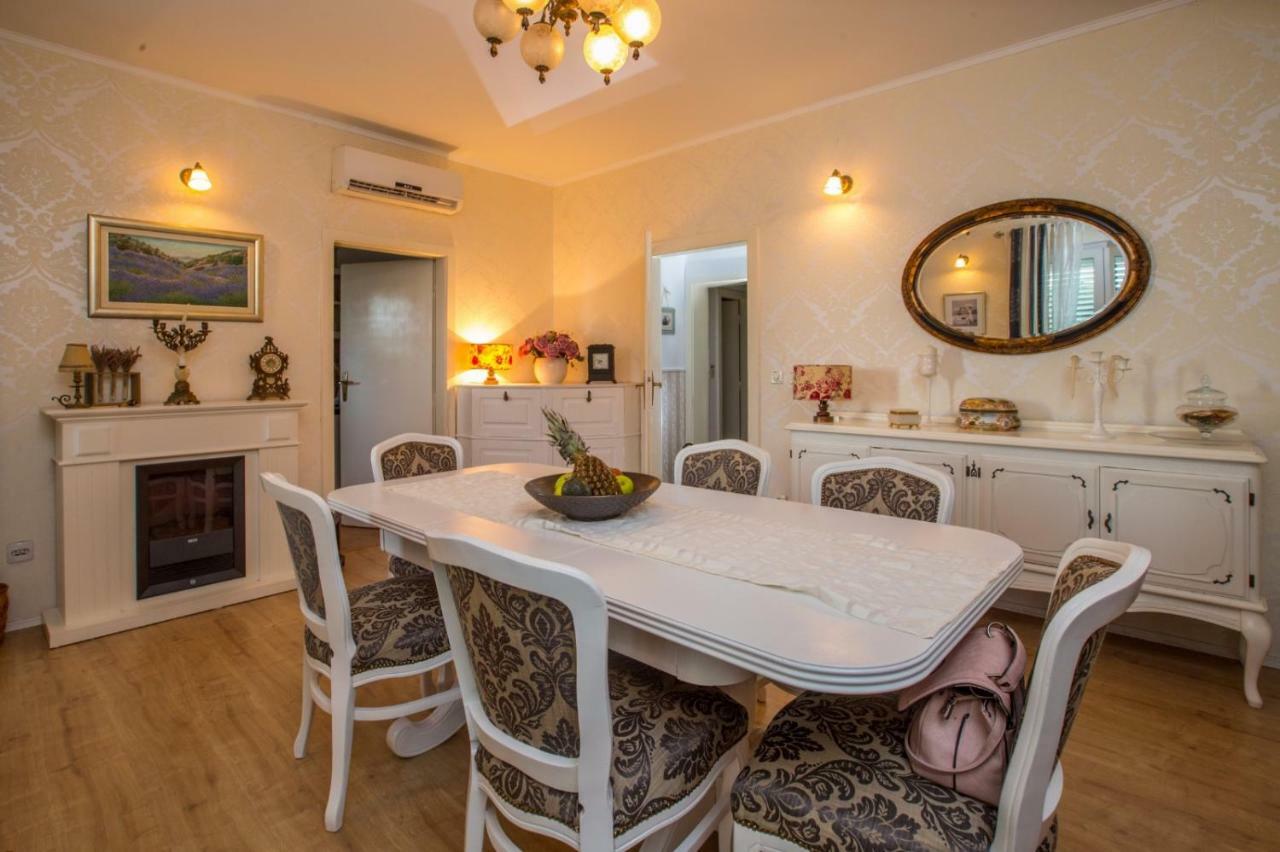 Apartment Valerija Єсенице Екстер'єр фото